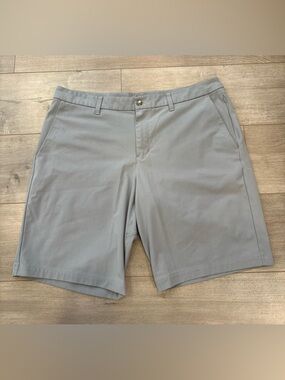 Lululemon Commission Warpstreme Short Grey Mens Size 36 Chino Style Casual